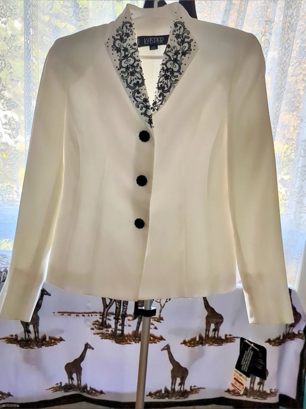 Kasper White Embellished Blazer Size 2P NWT
